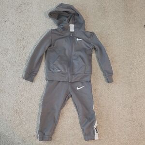 Nike Kids Gray Sweatpants & Hoodie Set